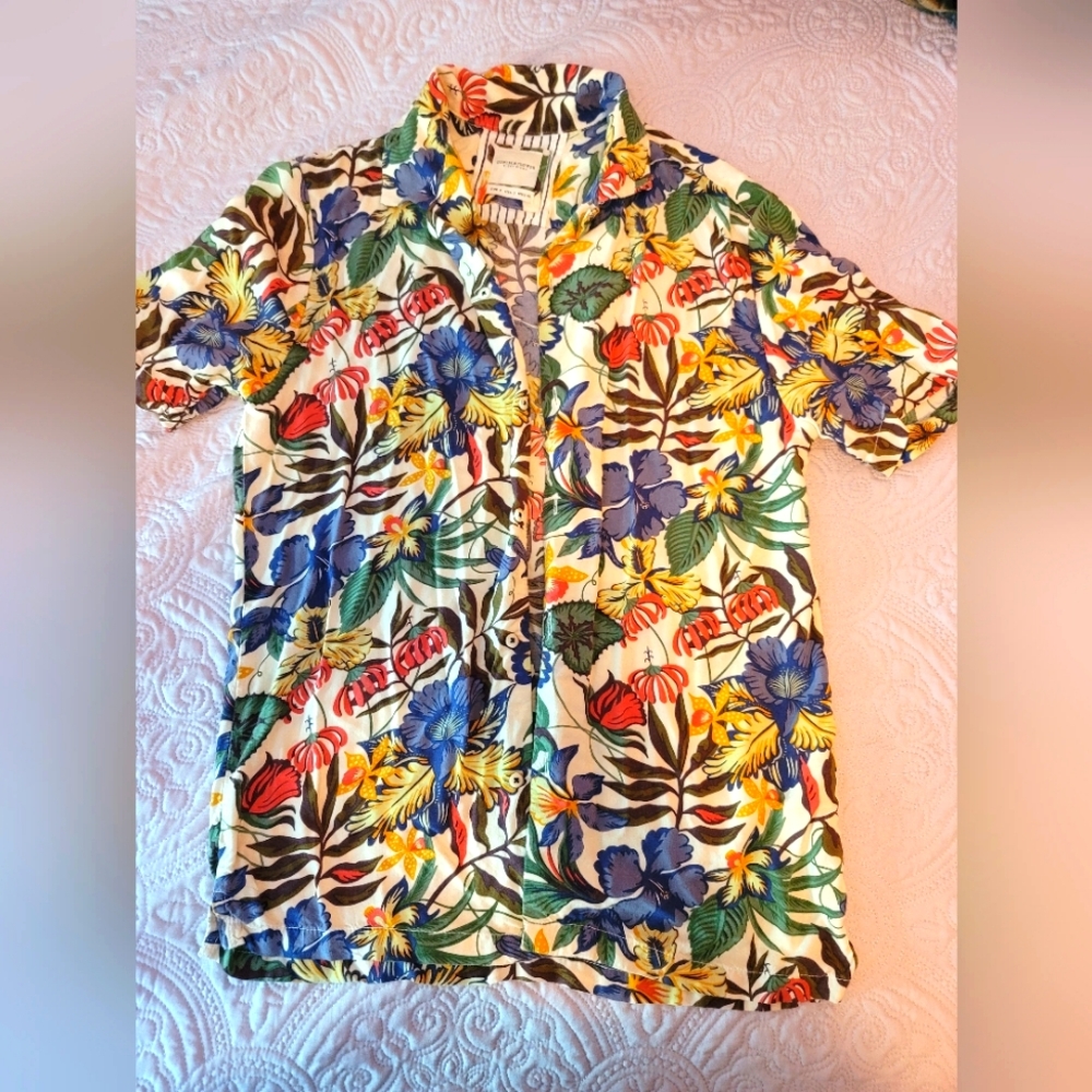 💥Denim and Flower- small floral Hawaiian shirt